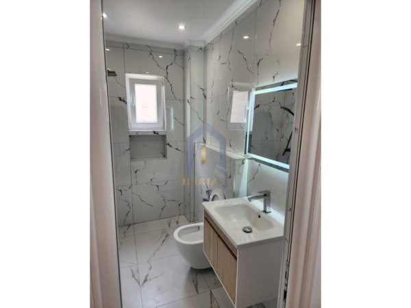 Tirane, shes apartament 1+1 Kati 4, 51 m² 95.000 € (PORCELAN)