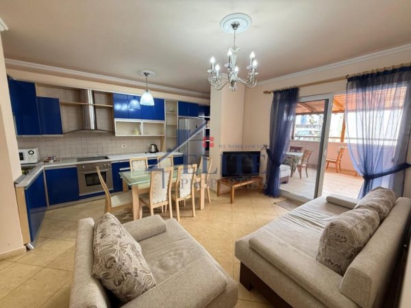 Tirane, jepet me qera apartament 1+1+Ballkon Kati 4, 80 m² 550 € (Shkolla e Kuqe)