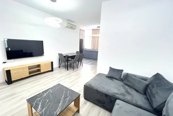 Tirane, jepet me qera apartament 1+1+Ballkon Kati 2, 60 m² 680 € (bulevardi zogu i pare)