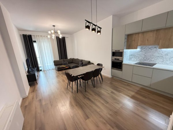 Tirane, jepet me qera apartament 2+1 Kati 8, 130 m² 1.000 € 