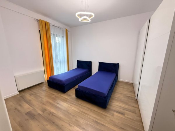 Tirane, jepet me qera apartament 2+1 Kati 8, 130 m² 1.000 € 
