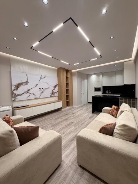 Tirane, jepet me qera apartament 1+1+Ballkon , 70 m² 600 € 
