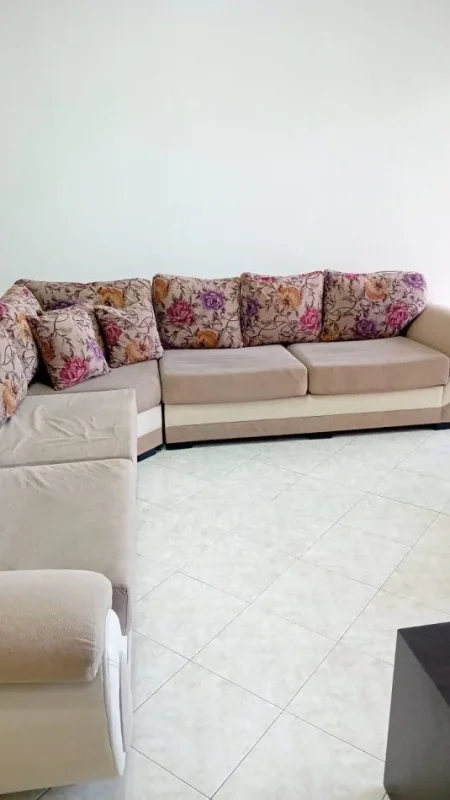 Tirane, shitet apartament 2+1+Ballkon Kati 3, 87 m² 155.000 € (Fusha e Aviacionit)