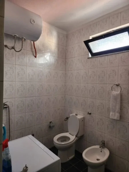 Tirane, shitet Vile 2 Katshe , 198 m² 