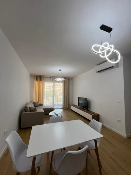 Tirane, jepet me qera apartament 1+1+Ballkon Kati 2, 67 m² 700 € (don bosko)