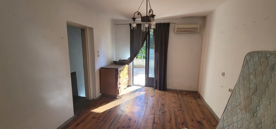 Tirane, jepet me qera Vile 3 kate per biznes, 210 m² 1.500 € (Te gjimnazi Partizani)