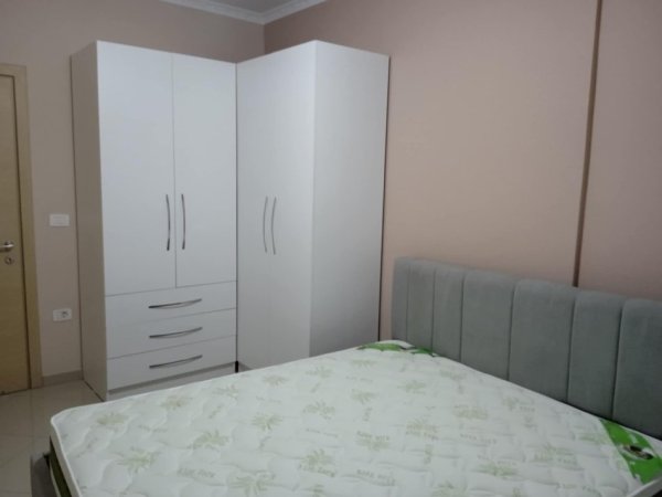Tirane, jepet me qera apartament 2+1 Kati 4, 107 m² 520 € (Astir)
