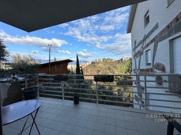 Tirane, jepet me qera apartament 3+1 Kati 2, 124 m² 1.000 € (Kodra e Diellit)