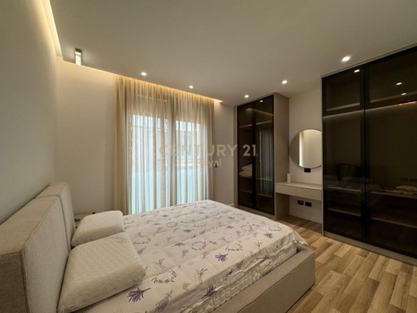 Tirane, jepet me qera apartament 2+1+Aneks+Ballkon Kati 3, 100 m² 1.600 € (TEG)