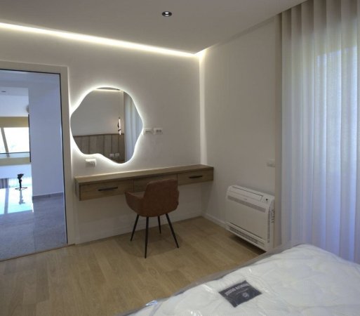 Tirane, jepet me qera Vile 3 Katshe Kati 3, 750 m² 3.000 € 