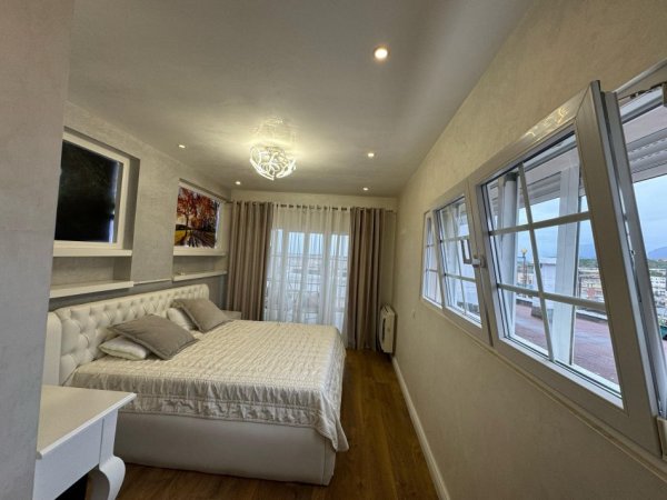Tirane, jepet me qera apartament+verande | Penthouse 3+1+Aneks+Ballkon Kati 6, 270 m² 800 € 