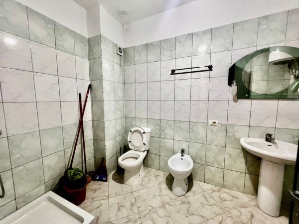 Tirane, shitet apartament 2+1+Ballkon Kati 7, 98 m² 125.000 € 