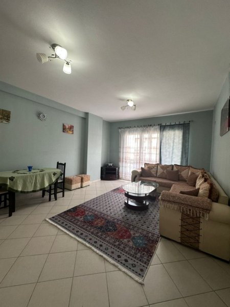 Tirane, jepet me qera apartament 2+1+Ballkon Kati 3, 106 m² 50.000 € (Loni Ligori)