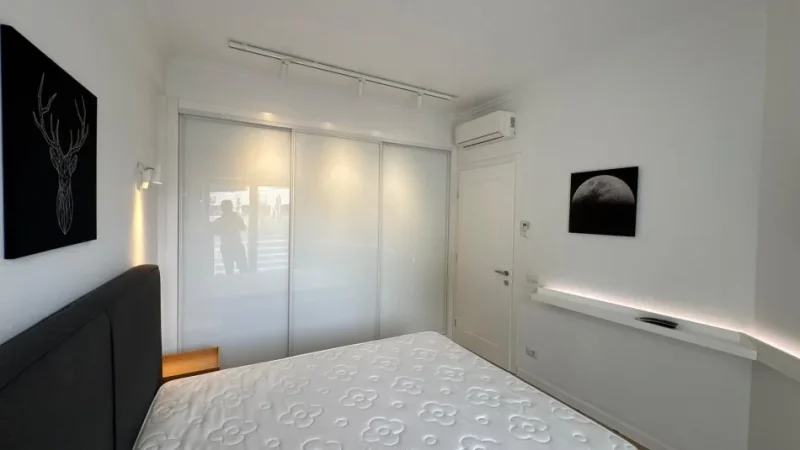 Tirane, shitet apartament 2+1 Kati 2, 77 m² 