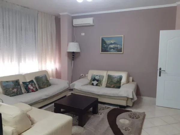 Tirane, jepet me qera apartament 2+1 Kati 7, 101 m² 400 € (Ali Demi)