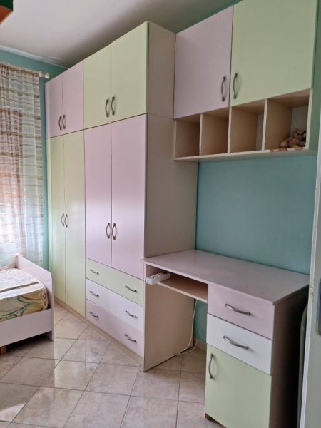Tirane, jepet me qera apartament 2+1 Kati 7, 101 m² 400 € (Ali Demi)