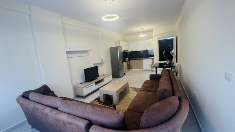 Tirane, jepet me qera apartament 1+1+Ballkon Kati 7, 60 m² 420 € (Rruga Mikel Maruli)
