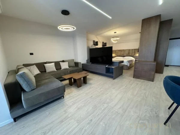 Tirane, jepet me qera apartament 1+1 Kati 6, 76 m² 650 € (Pazari i ri)