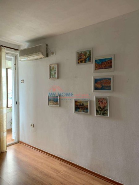 Tirane, jepet me qera apartament 1+1+Ballkon Kati 4, 56 m² 480 € (Rruga Qemal Stafa)