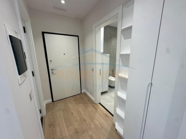 Tirane, jepet me qera apartament 2+1 Kati 8, 100 m² 1.200 € (Rruga e Elbasanit)