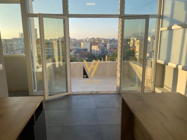 Tirane, jepet me qera zyre Kati 7, 100 m² 500 € (LICEU ARTISTIK)