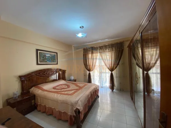 0683487469 Tirane, jepet me qera apartament 2+1 Kati 2, 95 m² 600 € (Rruga Dritan Hoxha , Prane Universitetit Zoja e Keshillit)