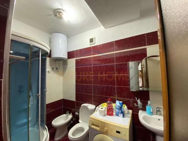 Tirane, jepet me qera apartament 2+1 Kati 2, 101 m² 600 € (Rruga Dritan Hoxha,Universitetit Zoja e Këshillit të Mirë)