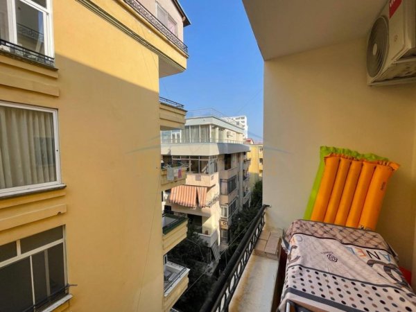 Durres, jepet me qera apartament 1+1+Ballkon Kati 4, 53 m² 300 € (Shkembi Kavajes)