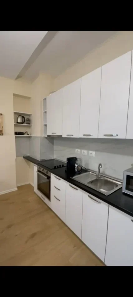 Tirane, shes apartament 2+1+Ballkon Kati 6, 92.1 m² 237.500 € (Siri Kodra, kompleksi Siri 2)