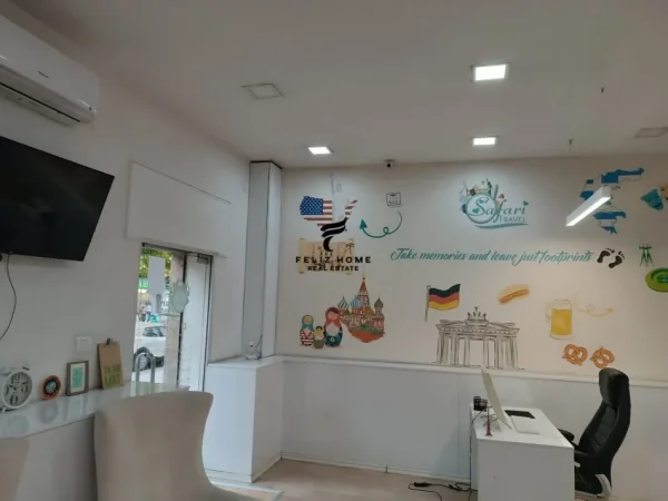 Shqiperi, jepet me qera dyqan Kati 0, 55 m² 800 € (RRUGA BARDHYL)