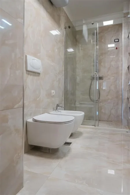 Tirane, shitet apartament 3+1+Ballkon Kati 9, 139 m² 360.000 € (Kompleksi Magnet)