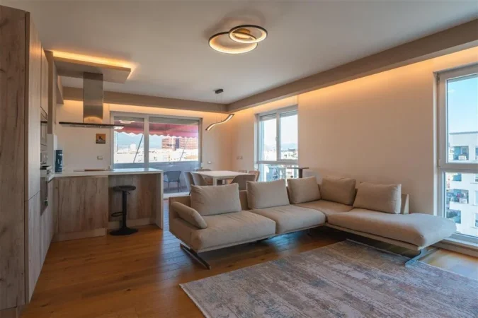 Tirane, shitet apartament 3+1+Ballkon Kati 9, 139 m² 360.000 € (Kompleksi Magnet)