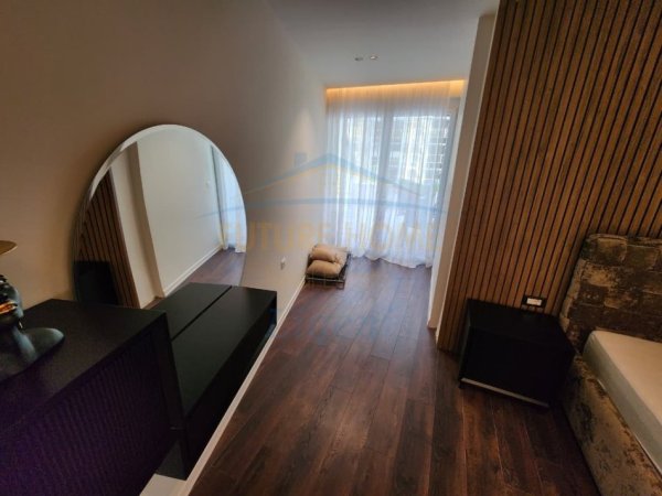 Tirane, jepet me qera apartament 2+1 Kati 1, 115 m² 1.200 € (Liqeni i Thate)
