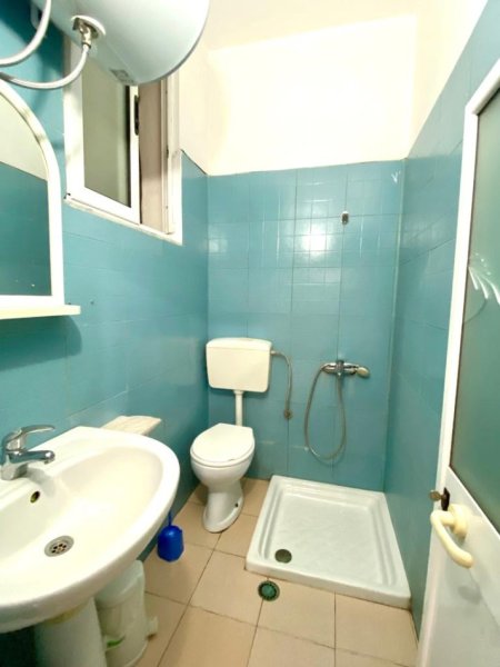 TIRANE JEPER ME QIRA GARSONIERE 22 MIJE LEKE/MUAJ , TEK BLLOKU VASIL SHANTO