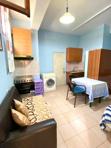 TIRANE JEPER ME QIRA GARSONIERE 22 MIJE LEKE/MUAJ , TEK BLLOKU VASIL SHANTO