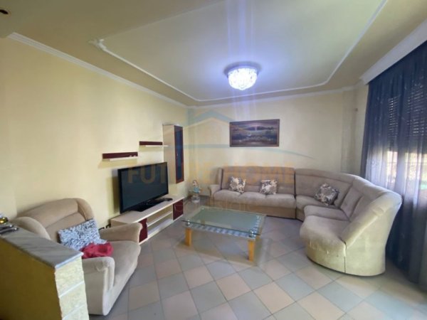 Durres, jepet me qera apartament 2+1 Kati 6, 117 m² 550 € 