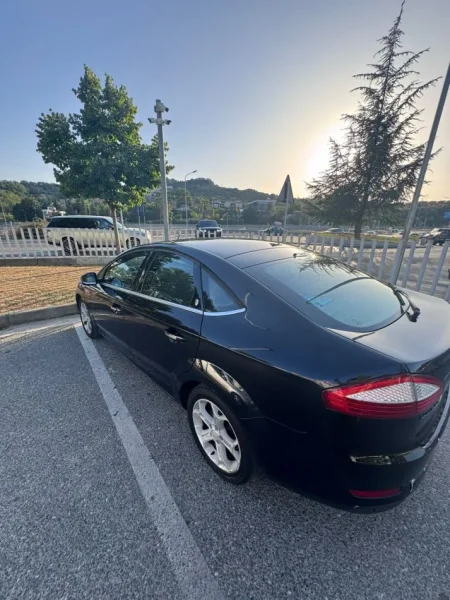 Tirane, shes Nafte, e zeze automatik Kondicioner 190.000 km 3.700 €