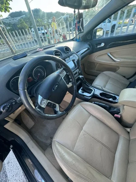 Tirane, shes Nafte, e zeze automatik Kondicioner 190.000 km 3.700 €