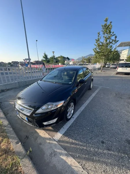 Tirane, shes Nafte, e zeze automatik Kondicioner 190.000 km 3.700 €