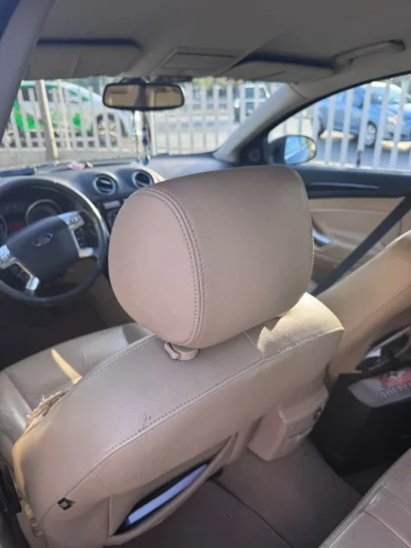 Tirane, shes Nafte, e zeze automatik Kondicioner 190.000 km 3.700 €