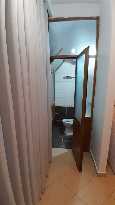 Tirane, jepet me qera garsonier , Kati 2, 35 m² 250 € (Qyteti studentit afer pallateve Grand)
