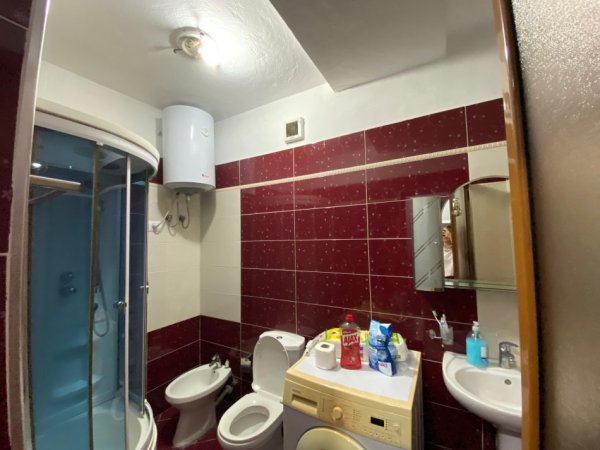 Tirane, jepet me qera apartament 2+1+Ballkon , 101 m² 600 € (Rruga Dritan hoxha)