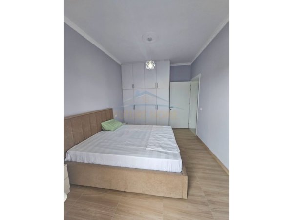 Durres, jepet me qera apartament 2+1 Kati 2, 90 m² 400 € 