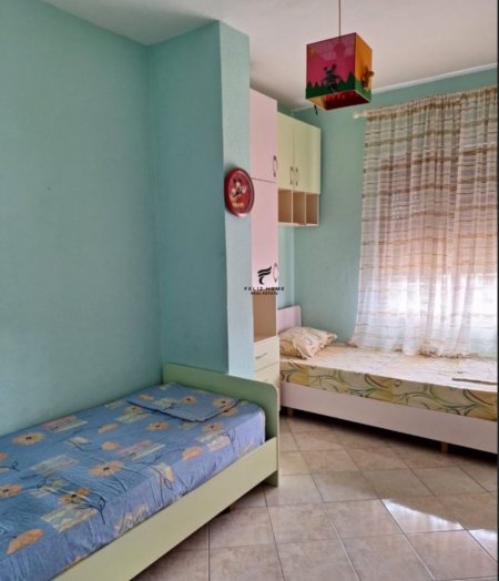 Tirane, jepet me qera apartament 2+1 Kati 7, 101 m² 400 € (RRUGA IDRIZ DOLLAKU)