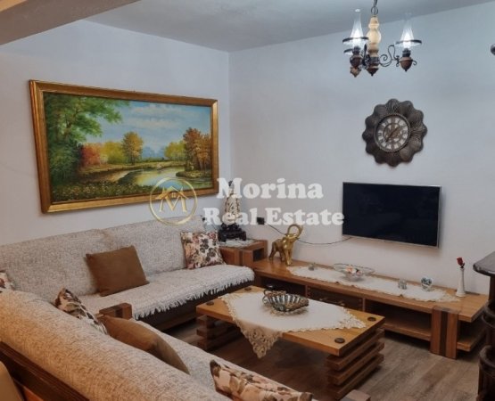 Tirane, jepet me qera shtepi 1+1 Kati 1, 55 m² 400 € (Rruga e Dibrës, Selvia)