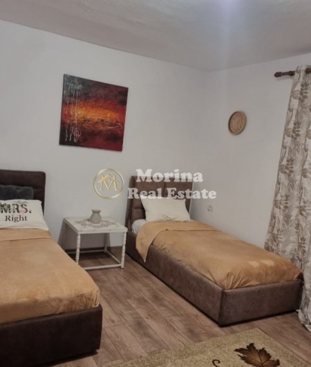 Tirane, jepet me qera shtepi 1+1 Kati 1, 55 m² 400 € (Rruga e Dibrës, Selvia)