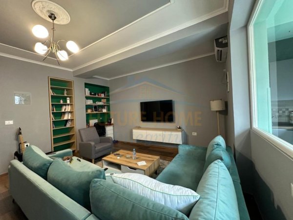 Tirane, jepet me qera Vile 3 Katshe Kati 3, 150 m² 1.200 € (Rruga Mihal Grameno)