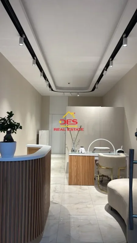 Vlore, shitet ambjent biznesi Kati 0, 35 m² (Rruga Zaho Koka)