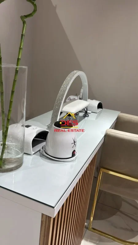 Vlore, shitet ambjent biznesi Kati 0, 35 m² (Rruga Zaho Koka)