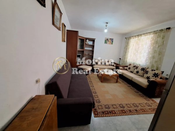 Tirane, jepet me qera apartament 1+1 Kati 2, 60 m² 350 € (Selvia)